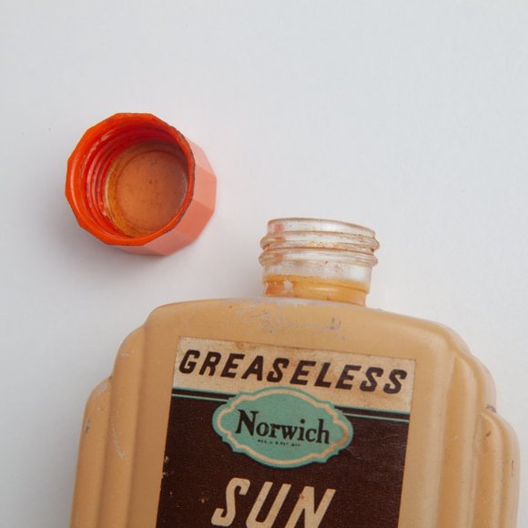 Vintage MCM Glass Bottle  - Norwich Greaseless Sun Tan Lotion - Apothecary Beach - Picture 7 of 14